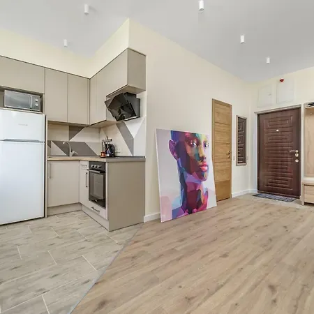 Apartamento студия в стиле лофт с прекрасным видом на и красивые закаты! Odesa