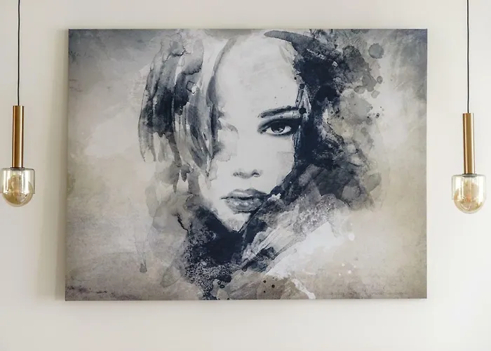 студия в стиле лофт с прекрасным видом на и красивые закаты! Odessa