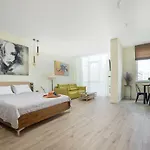 Appartement студия в стиле лофт с прекрасным видом на и красивые закаты!